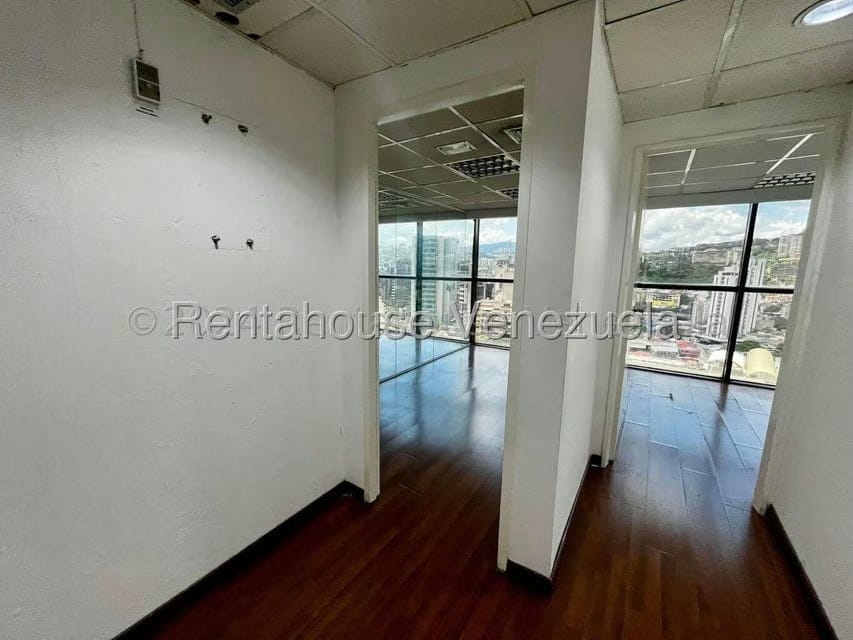 Comercial (Oficina) en Alquiler en El Bosque, Distrito Metropolitano - 21