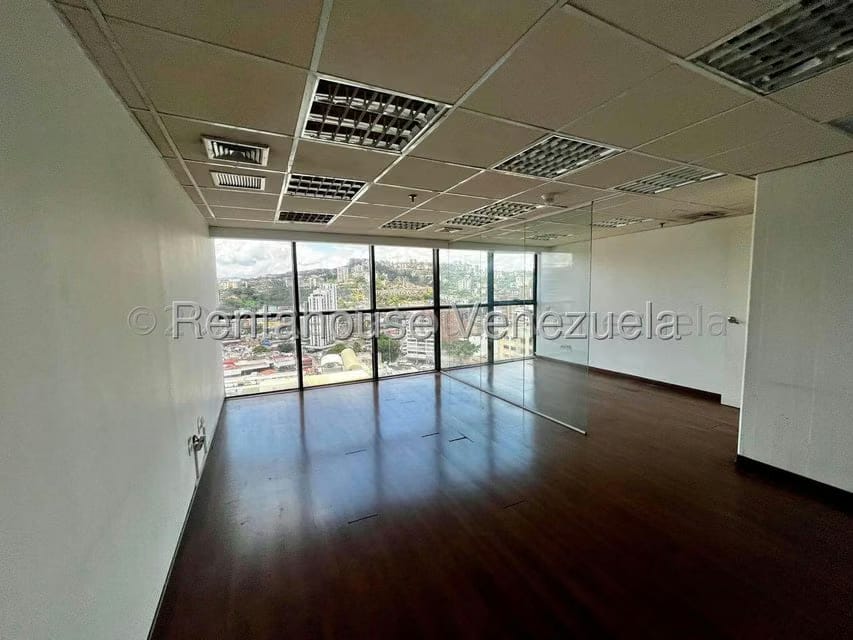 Comercial (Oficina) en Alquiler en El Bosque, Distrito Metropolitano - 27