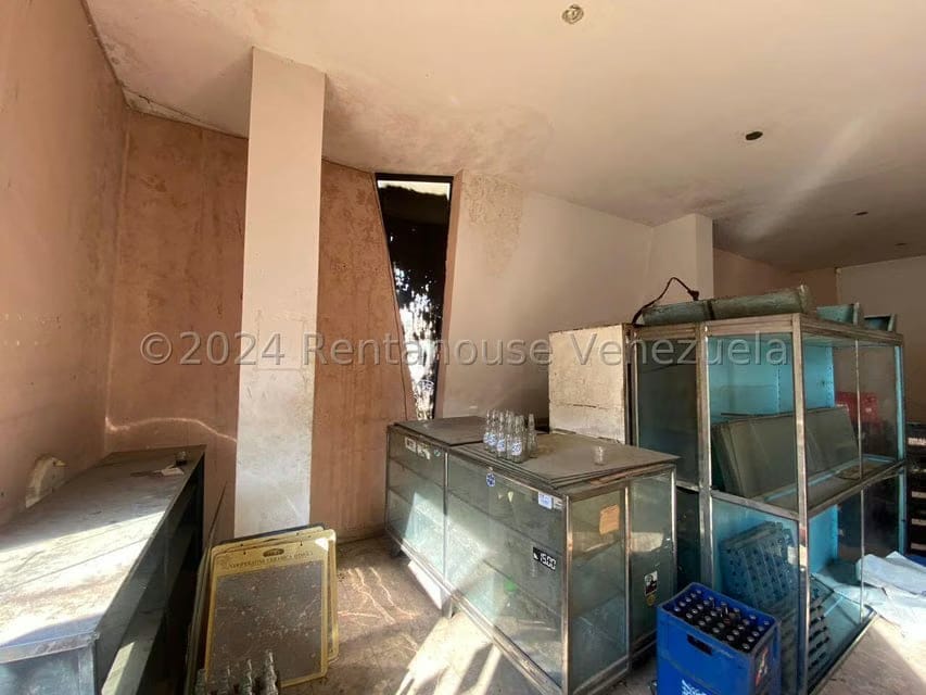 Comercial (Galpon - Deposito) en Venta en La Candelaria, Carabobo - 28