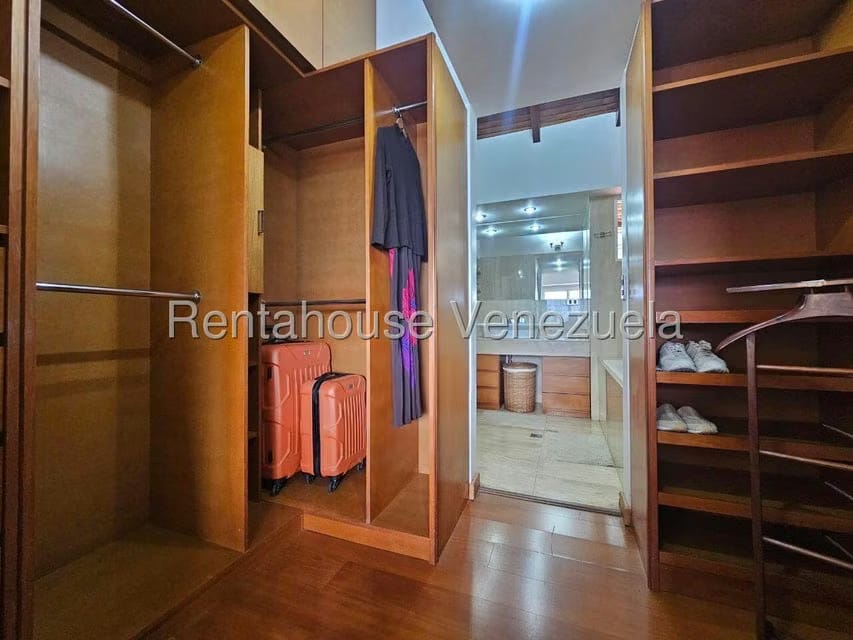 Townhouse (Duplex) en Venta en Loma Linda, Distrito Metropolitano - 61