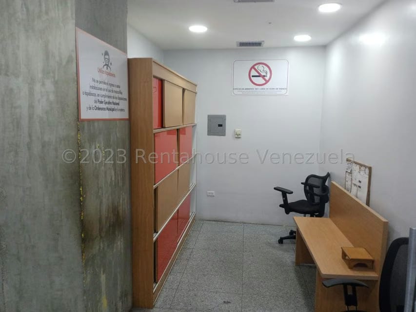 Comercial (Oficina) en Venta en El Recreo, Distrito Metropolitano - 2