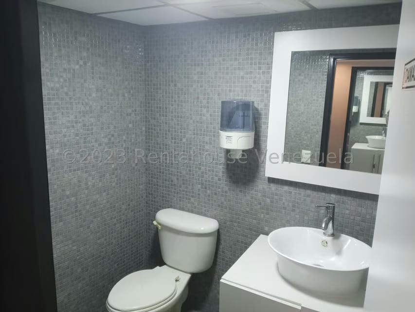 Comercial (Oficina) en Venta en El Recreo, Distrito Metropolitano - 13