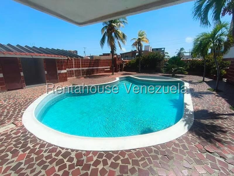 Townhouse (Multiples Niveles) en Venta en Malecon, Falcon - 13
