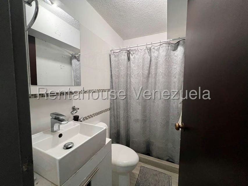 Apartamento (1 Nivel) en Venta en La Boyera, Distrito Metropolitano - 9