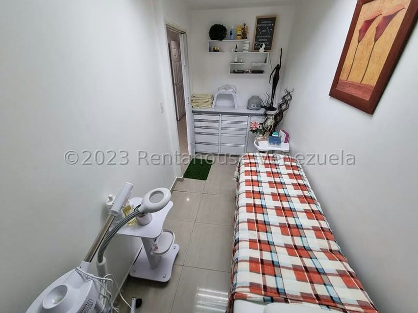 Comercial (Consultorio Medico) en Alquiler en San Bernardino, Distrito Metropolitano - 8