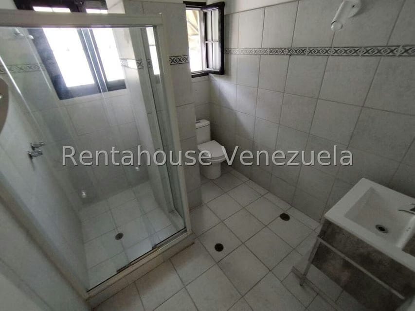 Casa (Multipes Niveles) en Venta en Miranda, Distrito Metropolitano - 16