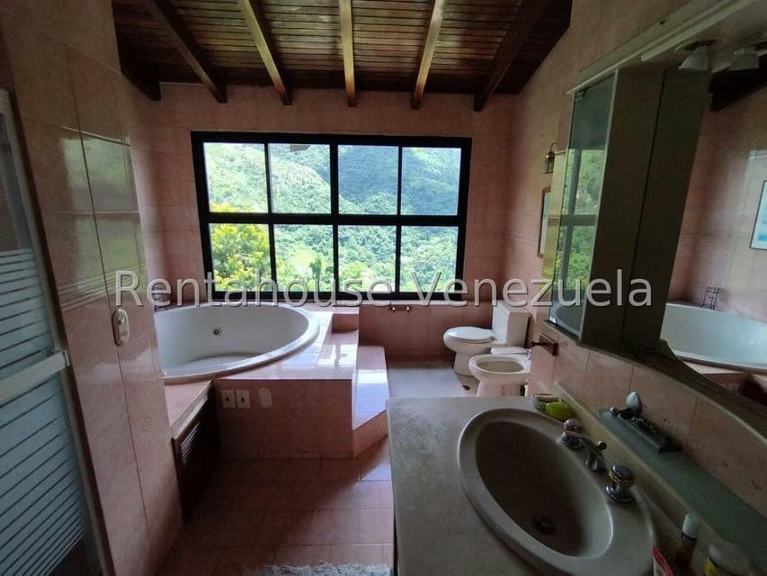 Casa (Multipes Niveles) en Venta en Miranda, Distrito Metropolitano - 28