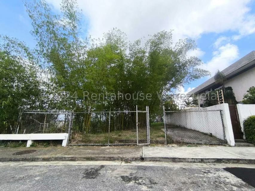 Terreno (Residencial) en Venta en Los Naranjos del Cafetal, Distrito Metropolitano - 2