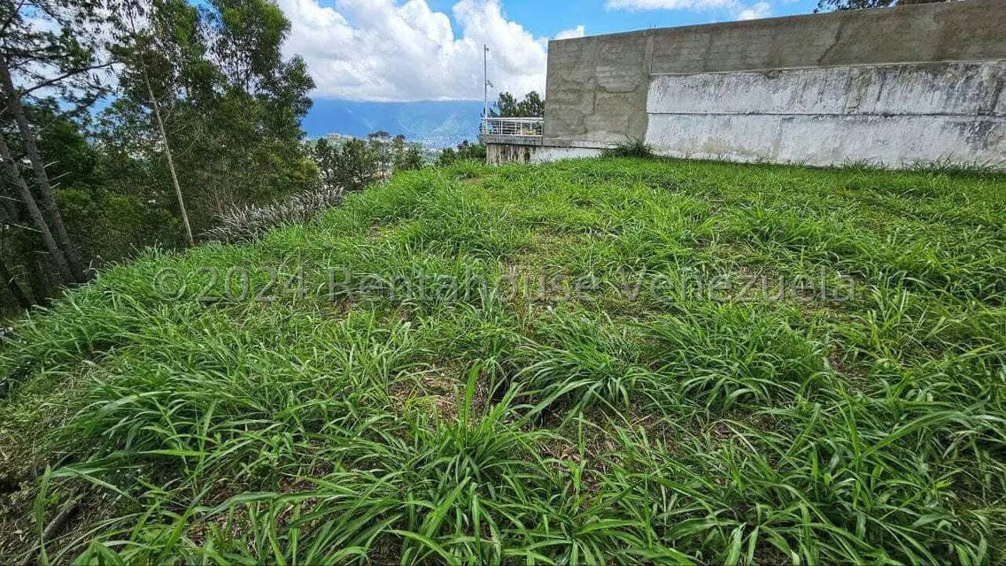 Terreno (Residencial) en Venta en Los Naranjos del Cafetal, Distrito Metropolitano - 5