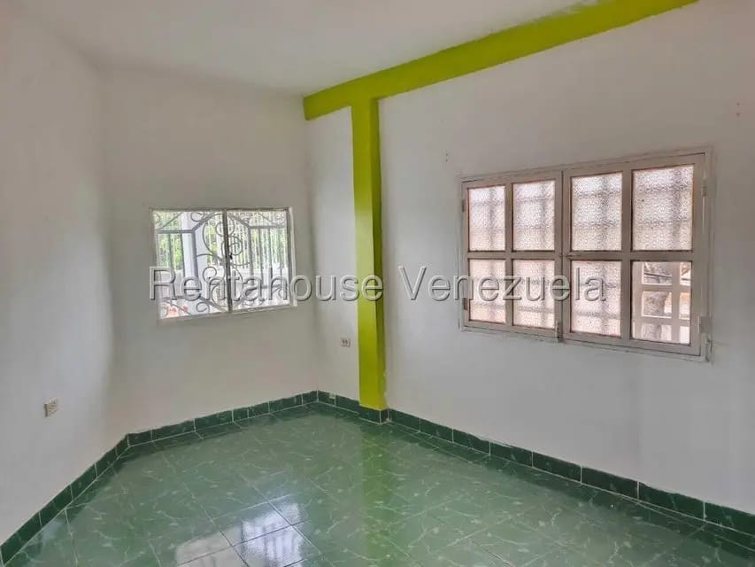 Casa (1 Nivel) en Alquiler en Sierra Maestra, Zulia - 8
