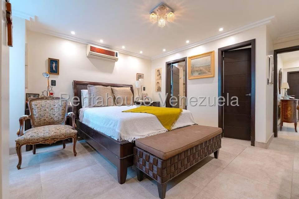 Casa (Multipes Niveles) en Venta en Santa Fe Norte, Distrito Metropolitano - 34