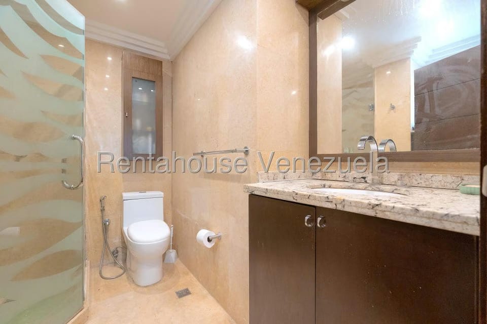 Casa (Multipes Niveles) en Venta en Santa Fe Norte, Distrito Metropolitano - 35