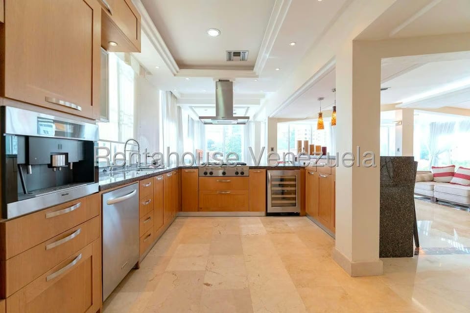 Casa (Multipes Niveles) en Venta en Santa Fe Norte, Distrito Metropolitano - 50