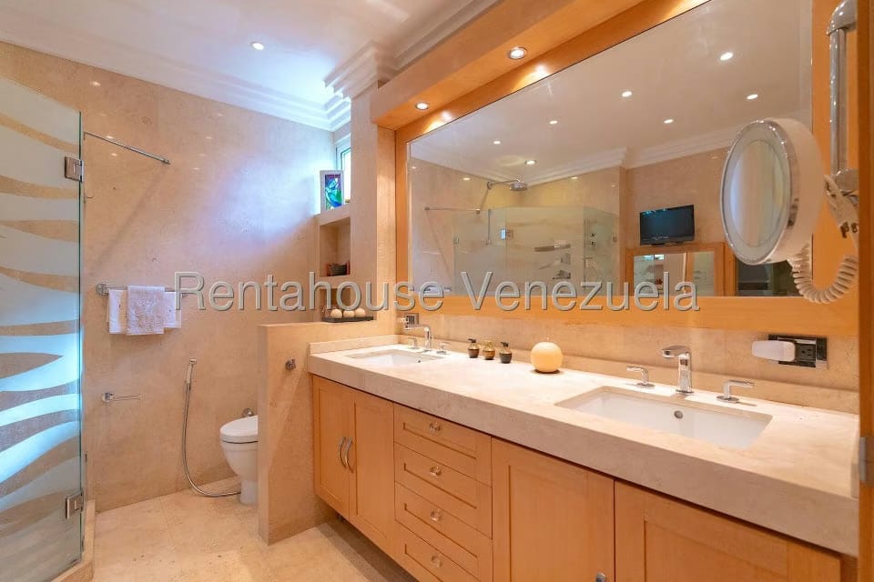 Casa (Multipes Niveles) en Venta en Santa Fe Norte, Distrito Metropolitano - 56