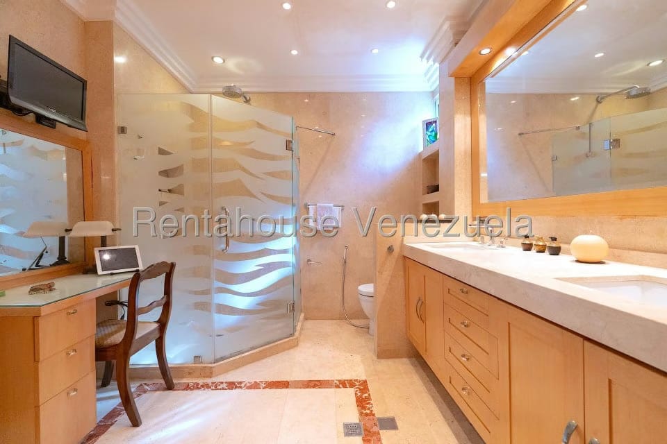 Casa (Multipes Niveles) en Venta en Santa Fe Norte, Distrito Metropolitano - 57