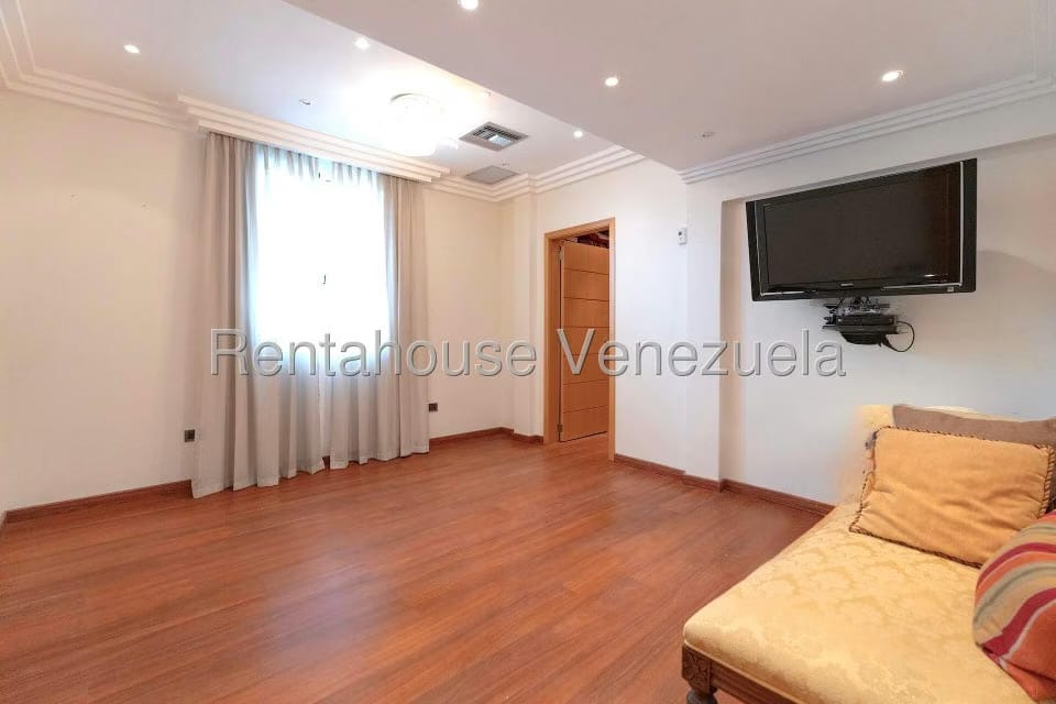 Casa (Multipes Niveles) en Venta en Santa Fe Norte, Distrito Metropolitano - 60