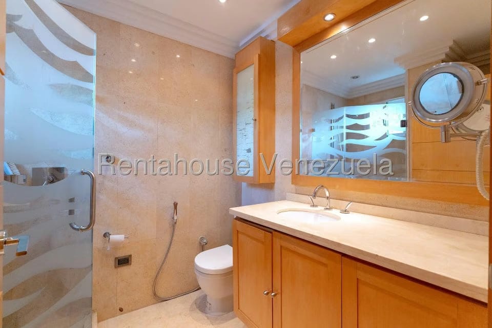 Casa (Multipes Niveles) en Venta en Santa Fe Norte, Distrito Metropolitano - 61