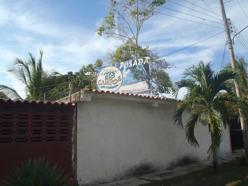 Casa (Casas de Playa) en Venta en Los Canales de Rio Chico, Miranda - 2