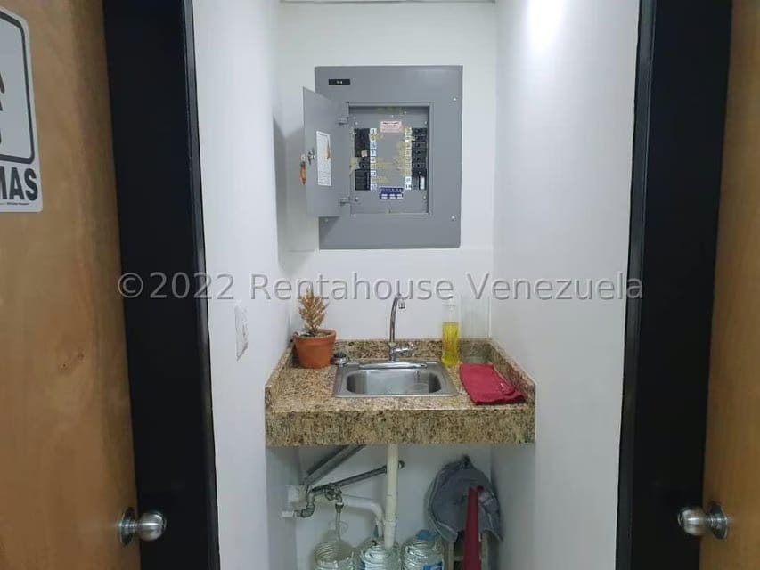 Comercial (Oficina) en Venta en La Lagunita Country Club, Distrito Metropolitano - 7