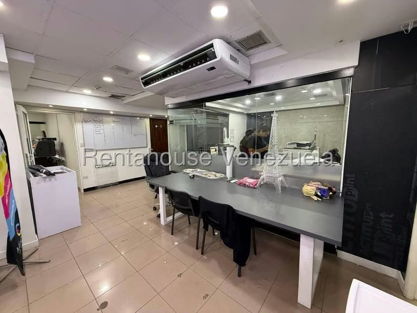 Comercial (Local Comercial) en Venta en El Marques, Distrito Metropolitano - 5