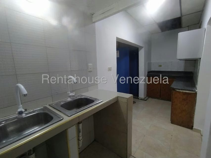 Comercial (Oficina) en Venta en Zona Este, Lara - 12
