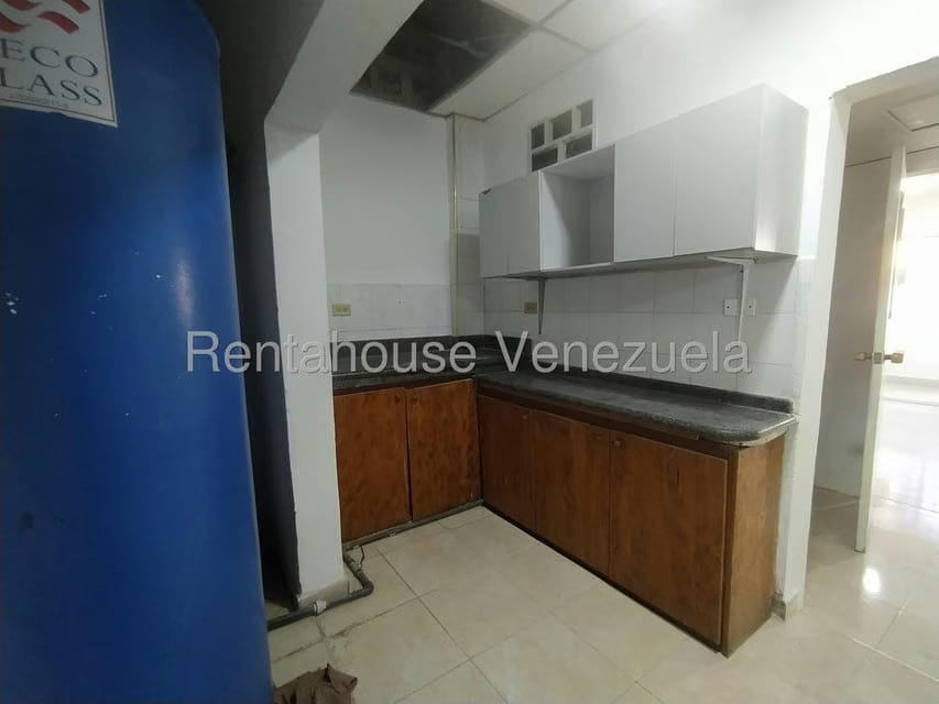Comercial (Oficina) en Venta en Zona Este, Lara - 13