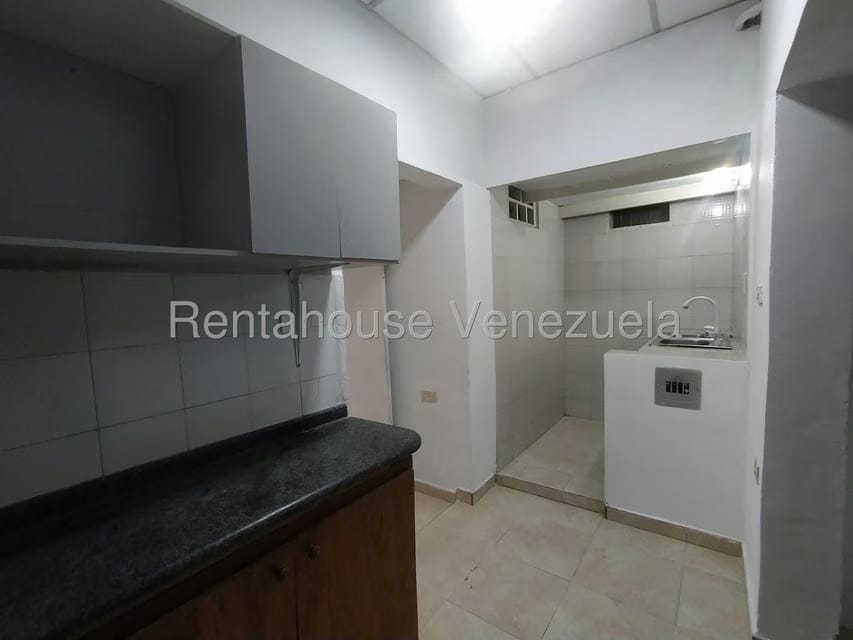 Comercial (Oficina) en Venta en Zona Este, Lara - 14