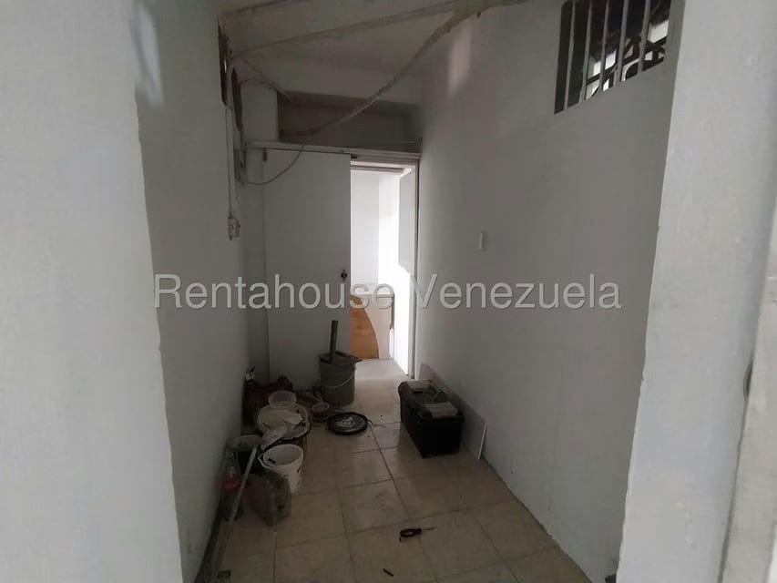 Comercial (Oficina) en Venta en Zona Este, Lara - 16