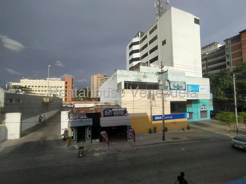 Comercial (Oficina) en Venta en Zona Este, Lara - 17