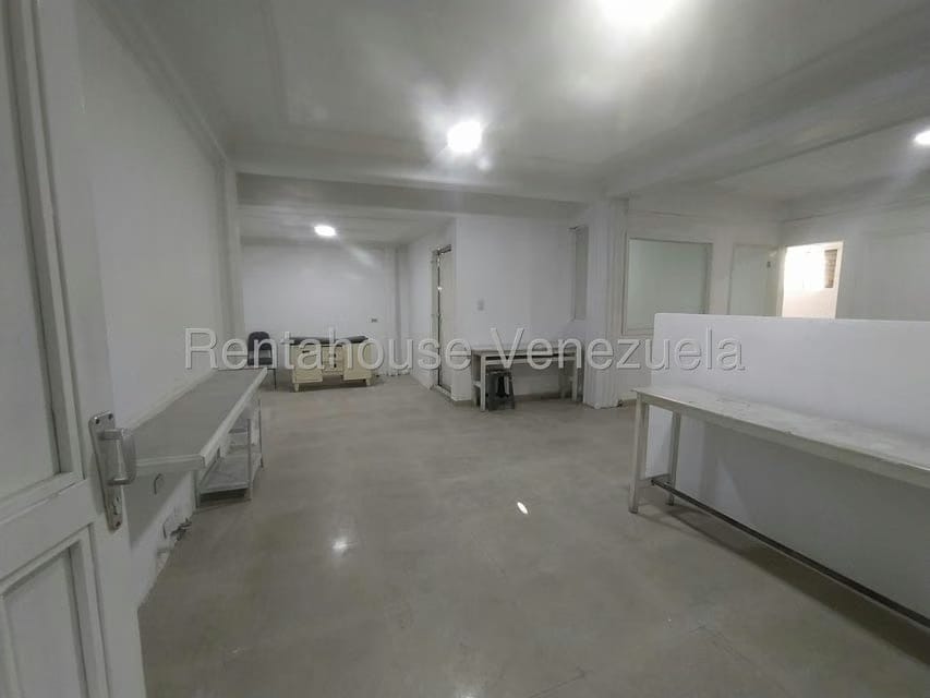 Comercial (Oficina) en Venta en Zona Este, Lara - 26