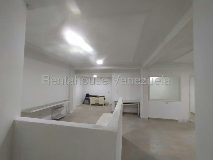 Comercial (Oficina) en Venta en Zona Este, Lara - 28
