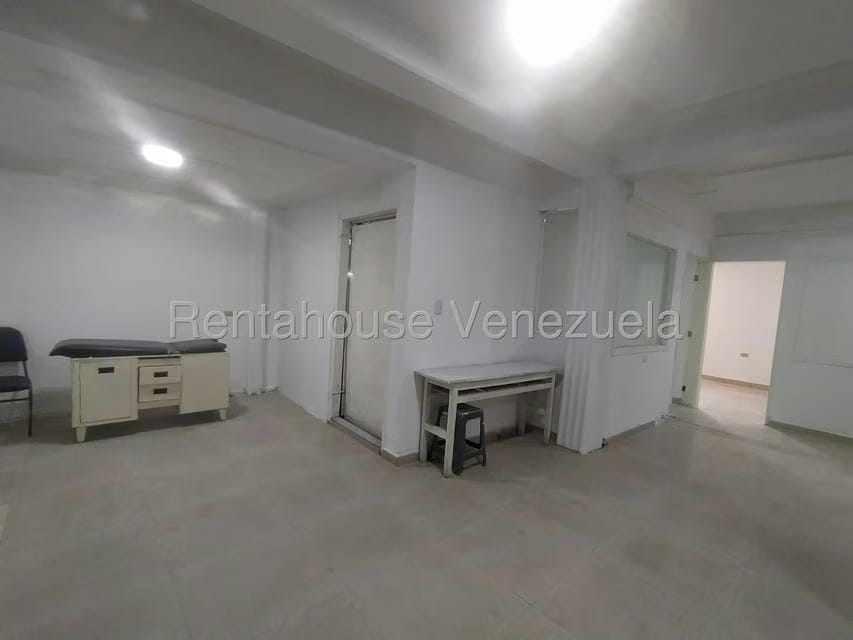 Comercial (Oficina) en Venta en Zona Este, Lara - 32