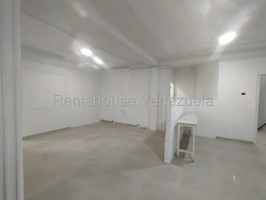 Comercial (Oficina) en Venta en Zona Este, Lara - 33