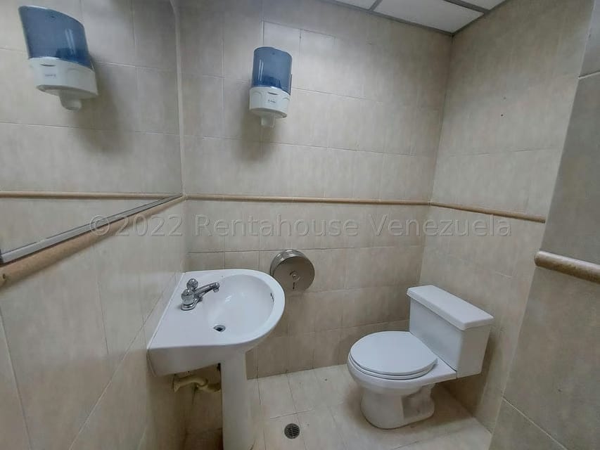 Comercial (Oficina) en Alquiler en Terrazas del Avila, Distrito Metropolitano - 21