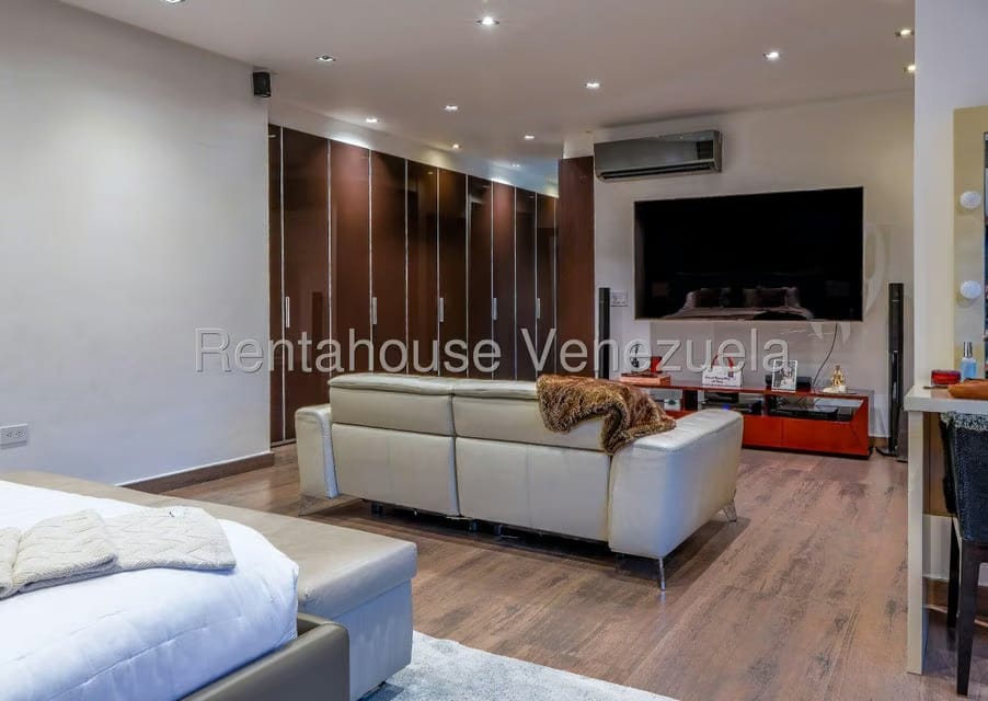 Casa (1 Nivel) en Venta en Altamira, Distrito Metropolitano - 13