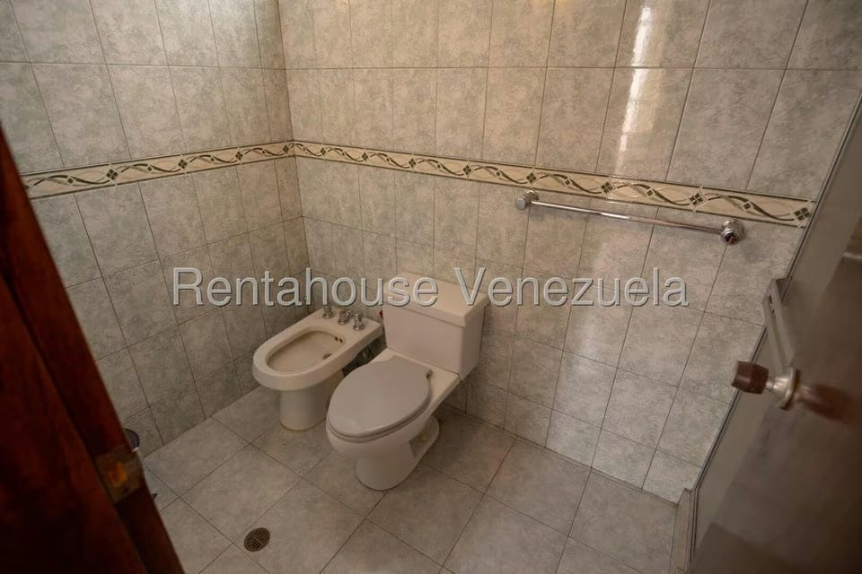 Casa (Multipes Niveles) en Venta en Santa Sofia, Distrito Metropolitano - 22
