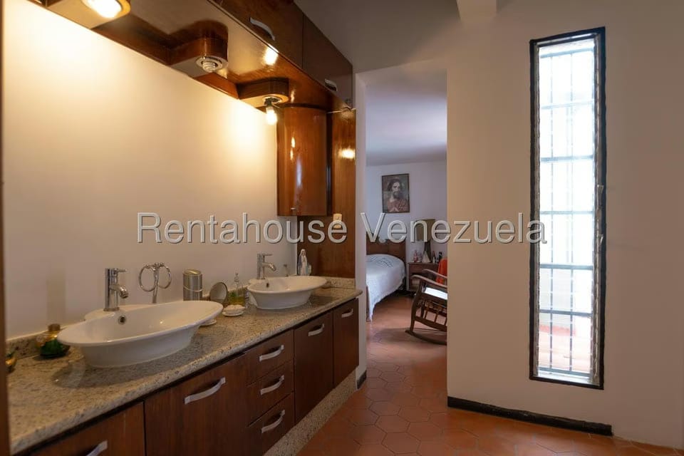 Casa (Multipes Niveles) en Venta en Santa Sofia, Distrito Metropolitano - 23