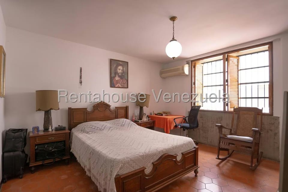 Casa (Multipes Niveles) en Venta en Santa Sofia, Distrito Metropolitano - 24