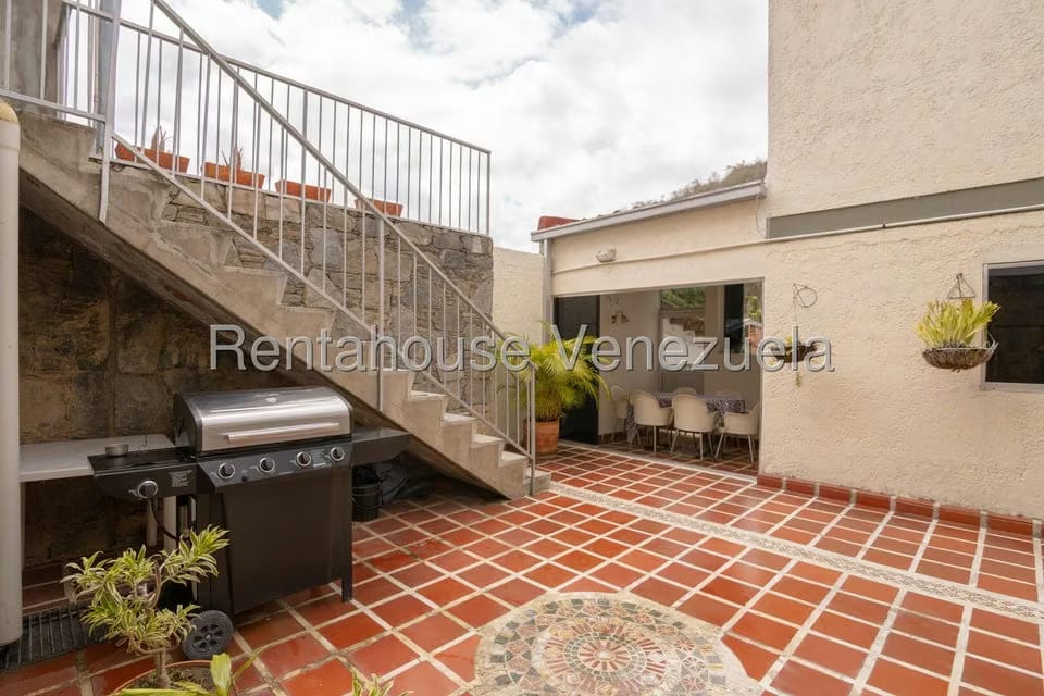 Casa (Multipes Niveles) en Venta en Santa Sofia, Distrito Metropolitano - 26