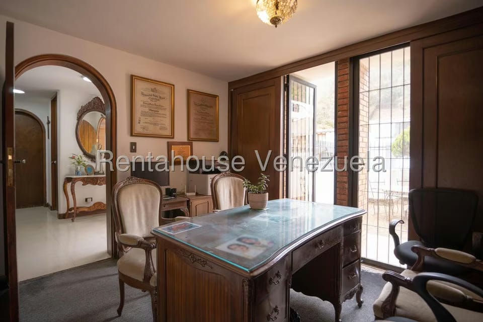Casa (Multipes Niveles) en Venta en Santa Sofia, Distrito Metropolitano - 34