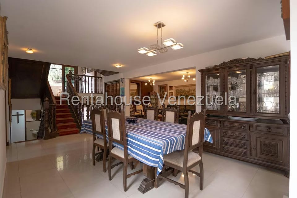 Casa (Multipes Niveles) en Venta en Santa Sofia, Distrito Metropolitano - 40