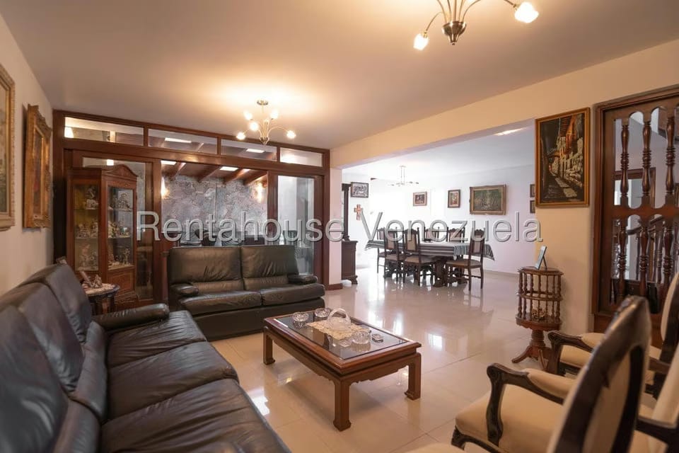 Casa (Multipes Niveles) en Venta en Santa Sofia, Distrito Metropolitano - 43