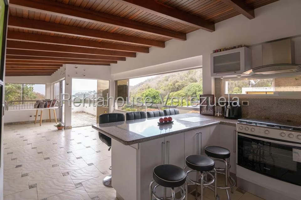 Casa (Multipes Niveles) en Venta en Santa Sofia, Distrito Metropolitano - 7