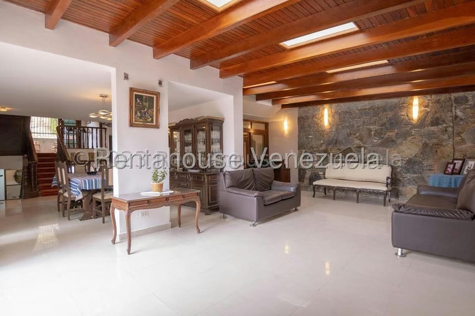 Casa (Multipes Niveles) en Venta en Santa Sofia, Distrito Metropolitano - 71
