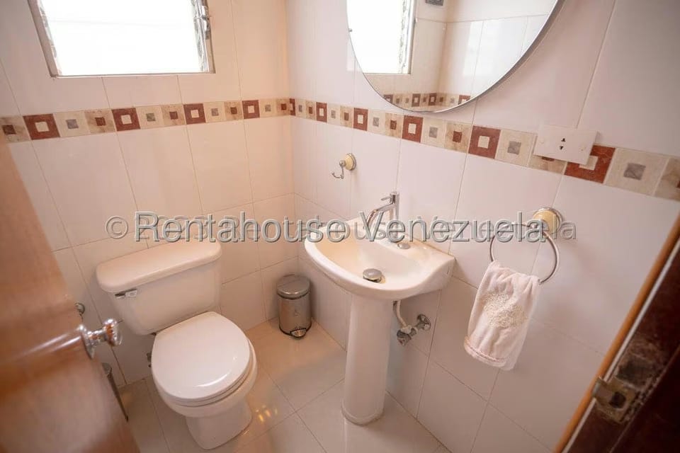 Casa (Multipes Niveles) en Venta en Santa Sofia, Distrito Metropolitano - 72