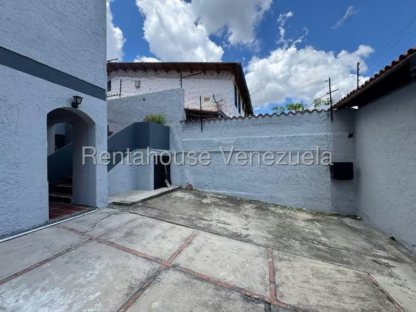 Casa (Multipes Niveles) en Venta en Santa Sofia, Distrito Metropolitano - 86