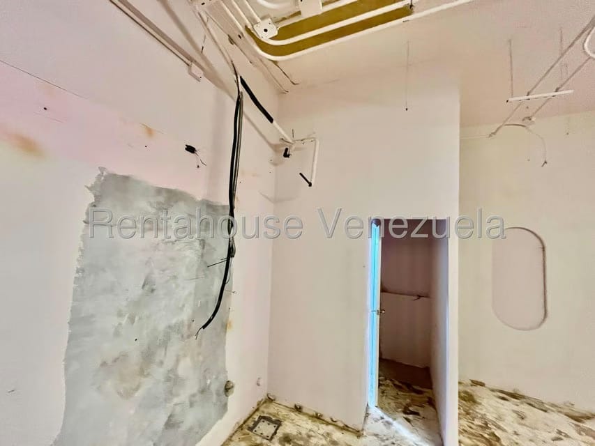 Comercial (Local Comercial) en Alquiler en Las Mercedes, Distrito Metropolitano - 16