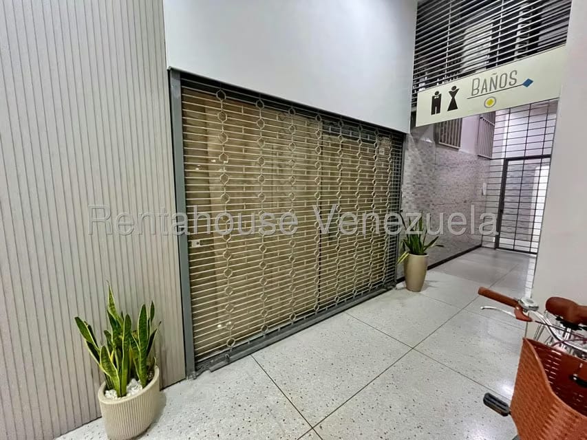 Comercial (Local Comercial) en Alquiler en Las Mercedes, Distrito Metropolitano - 3