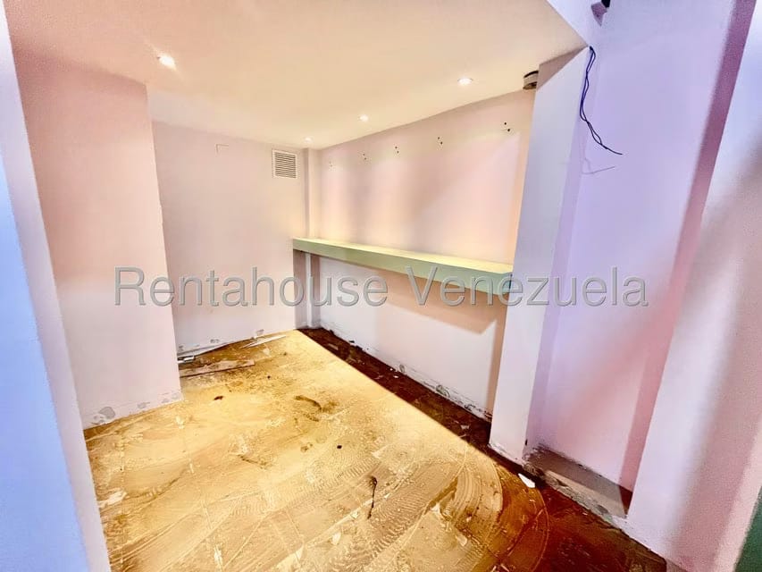 Comercial (Local Comercial) en Alquiler en Las Mercedes, Distrito Metropolitano - 21