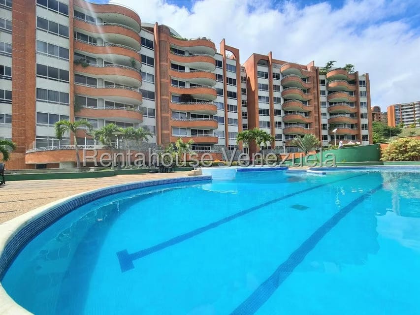 Apartamento (Planta Baja) en Venta en Colinas de Valle Arriba / Mirador de Los Campitos, Distrito Metropolitano